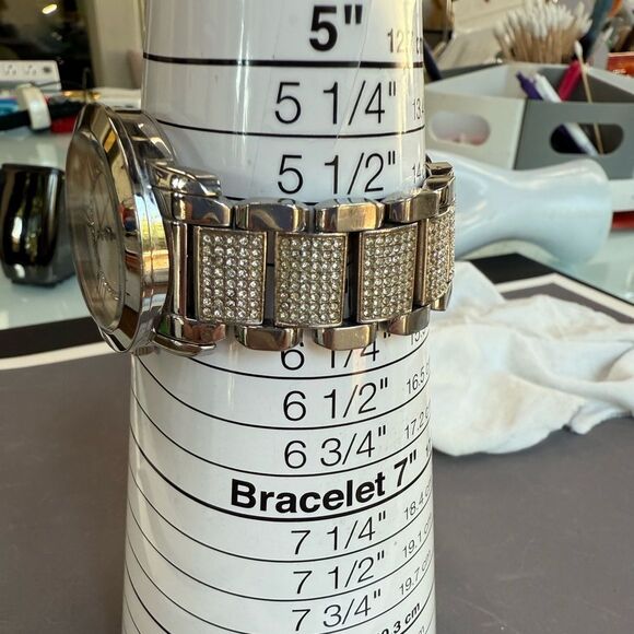 Michael Kors Tiffany Silver Watch Women 34mm MK-3685 bling crystal new battery - Picture 10 of 10